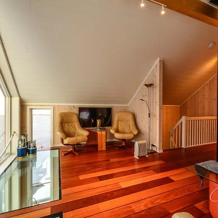 山林小屋 Lofotveggen Panorama 巴尔斯塔